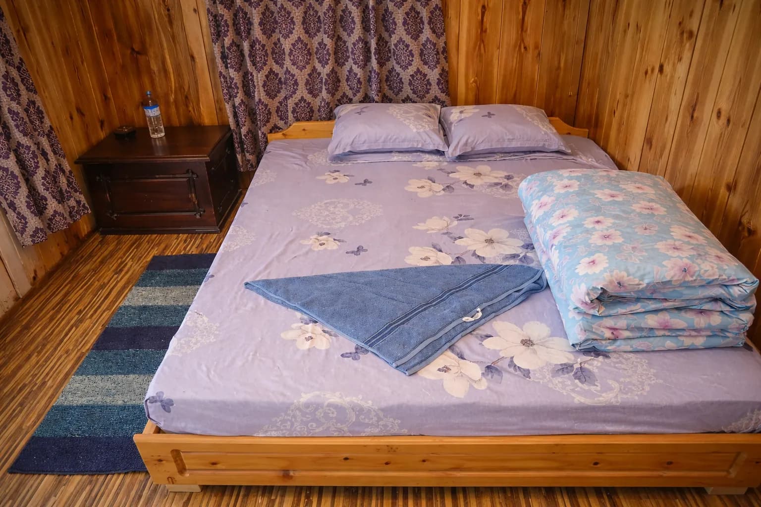 Rigsel Homestay Double Bed Room — cozy mountain atmosphere and furnishings