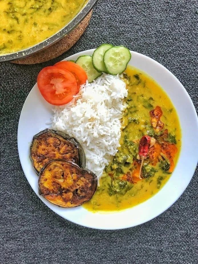 Farm-fresh organic meal made from Rigsel Homestay's own garden in the Kalimpong hills